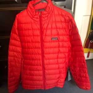 Red Patagonia puffer